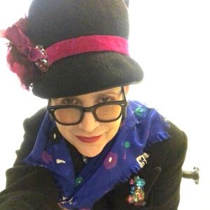 Meet your Posher, Linda